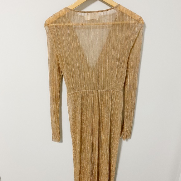 Shiny gold dress from Revolve - Size XS - Picture 3 of 9